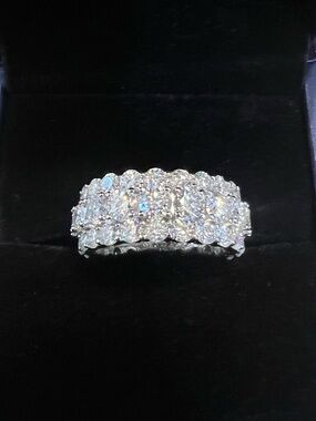 ❤️ NEW! STERLING SILVER MOISSANITE BAND RING